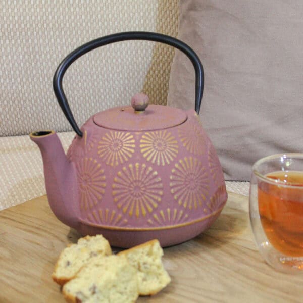 LMC Cast Iron Teapot - Pink/Gold (1200ml) - Image 3